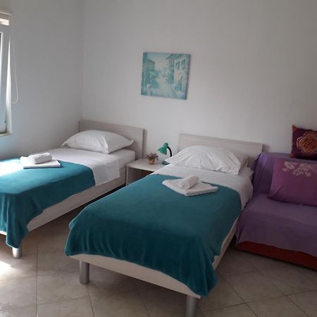 Apartmani Lena Šibenik Exteriör bild