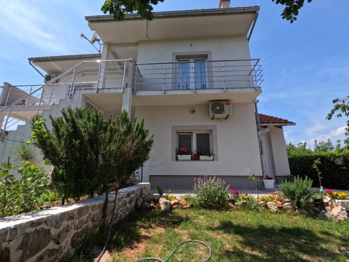 Apartmani Lena Šibenik Exteriör bild