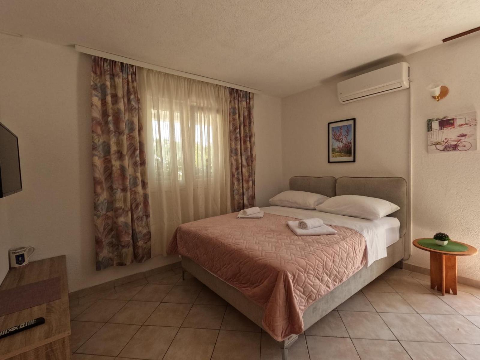 Apartmani Lena Šibenik Exteriör bild
